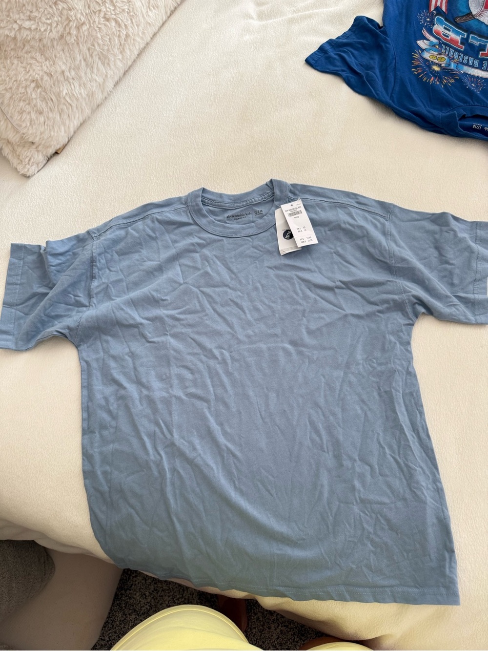 ABERCROMBIE KIDS Boy's Blue Short Sleeve Crewneck Tee